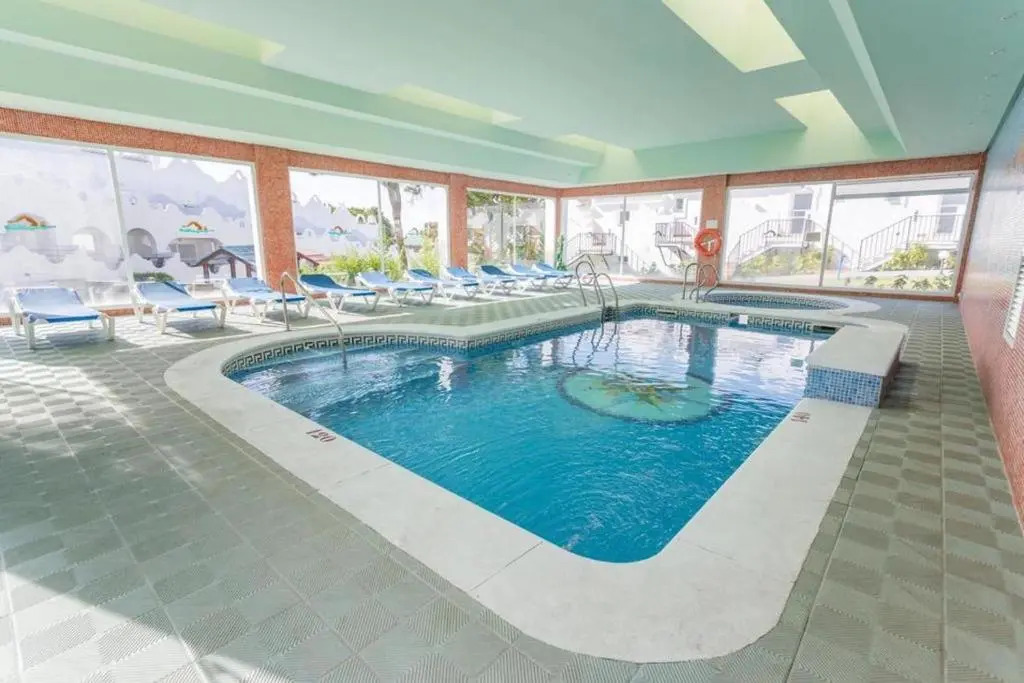 Casa Romero - Beautiful Villa, Best Corner by Pools,Resort Facilities, Full Kitchen, 3 Terraces, Internet