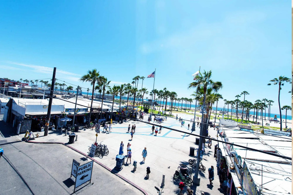 Samesun Venice Beach Hotel & Hostel