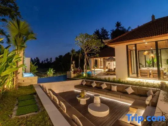Villa Kemboja by BaliSuperHost