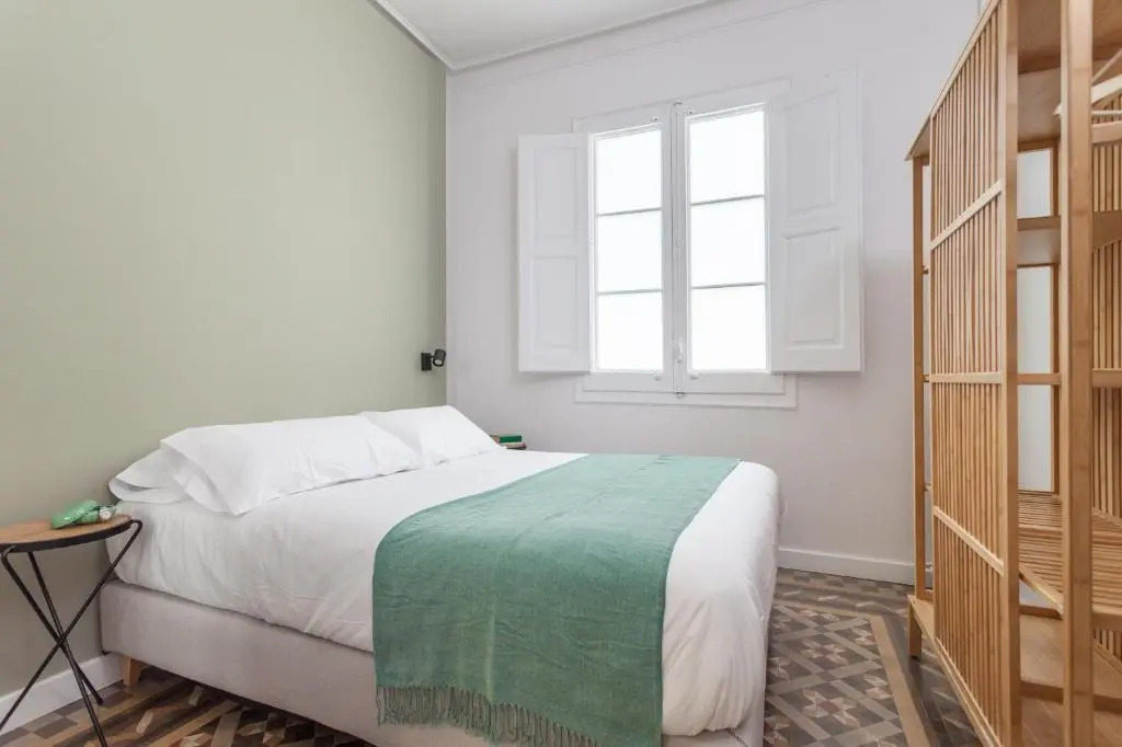 6 Dormitorios En Apartamento Modernista En El Corazon de Barcelona