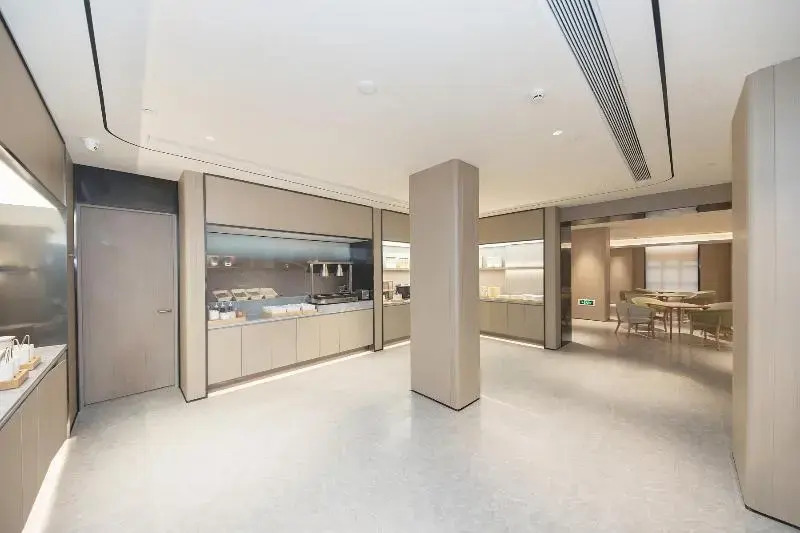 Ji Hotel (North Plaza, Ningbo Railway Station)