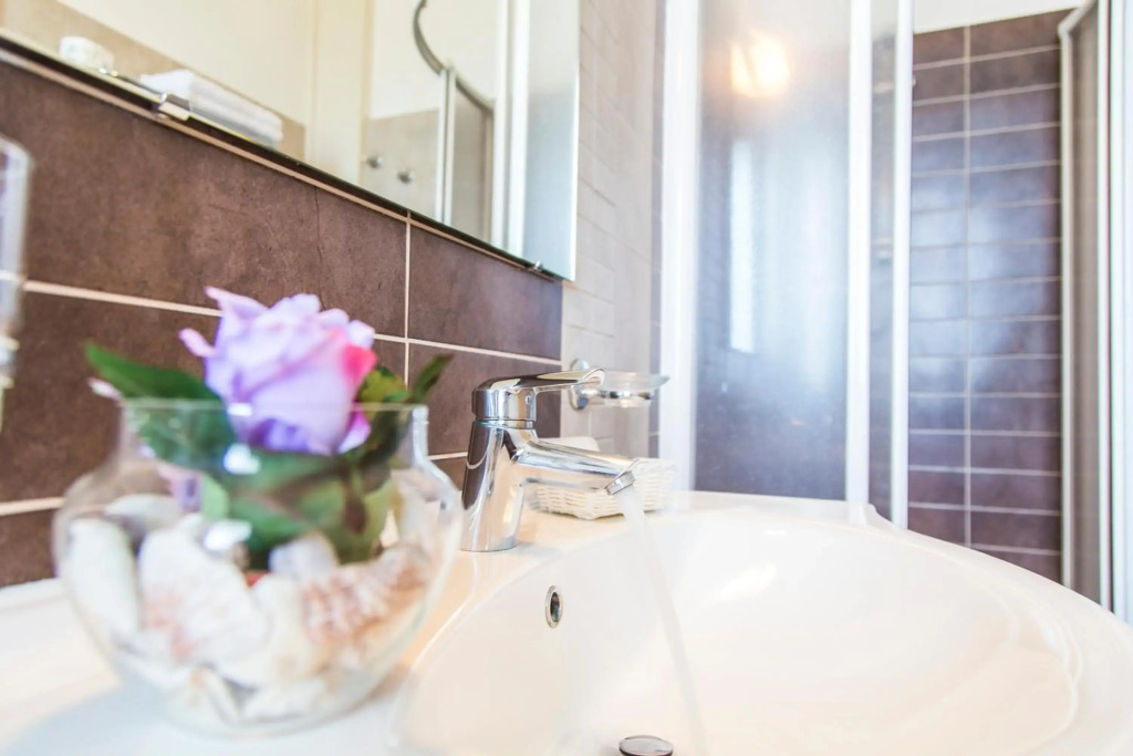 Renzo Hotel