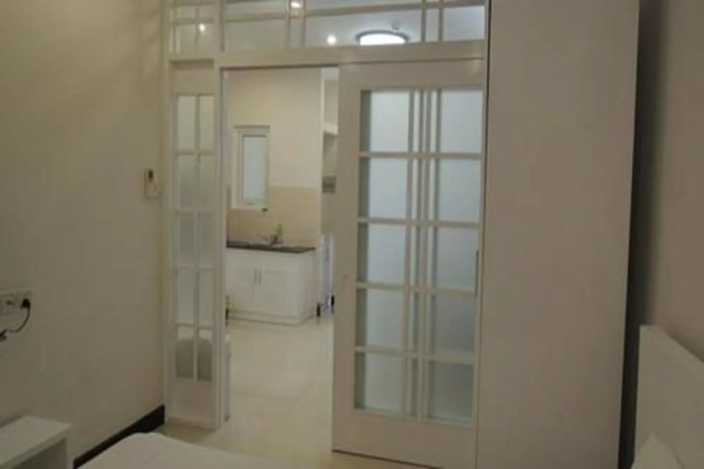 Queen Central Apartment Hotel