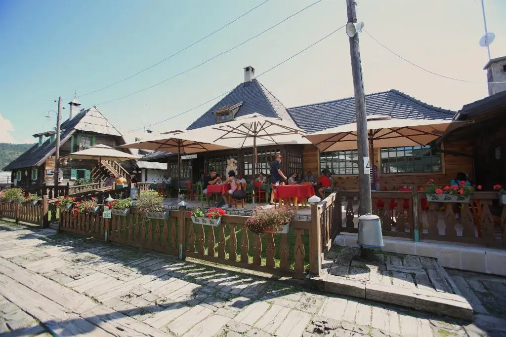 Mecavnik Resort