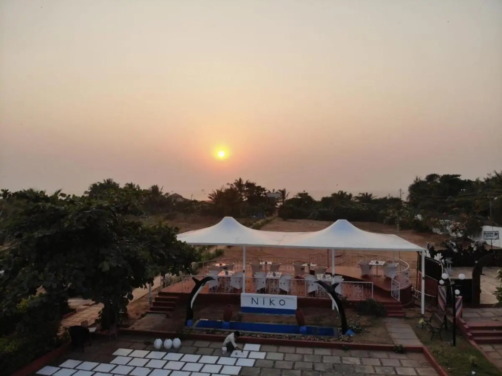 Paradise Village Beach Resort