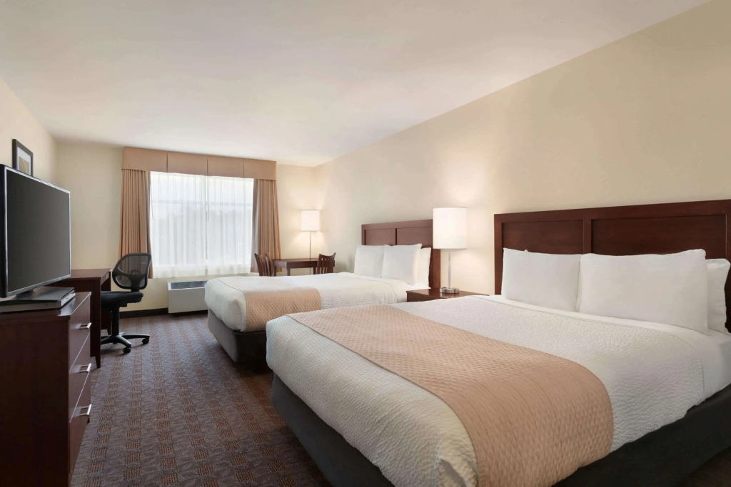 Days Inn by Wyndham Ottawa Airport