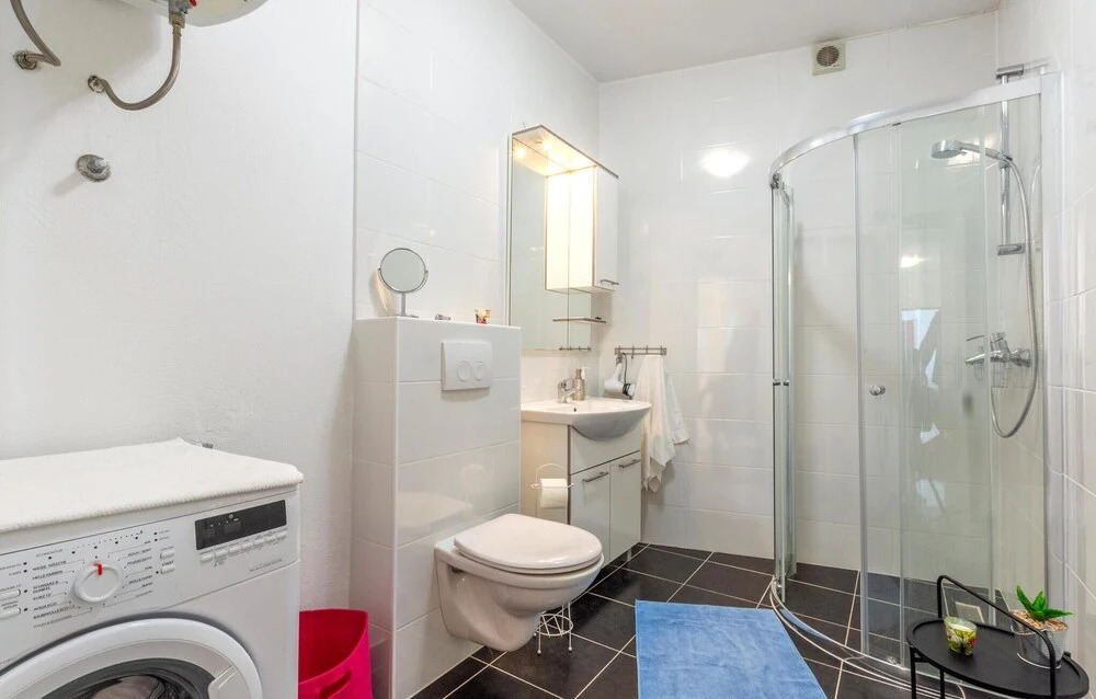 Awesome Home in Jesenice With Wifi and 3 Bedrooms