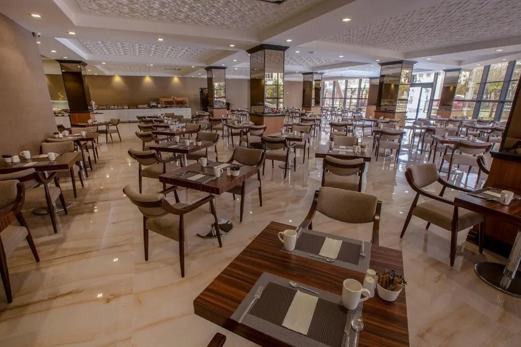 Shimall Hotel