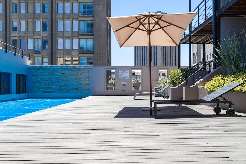 Adderley Terraces J11