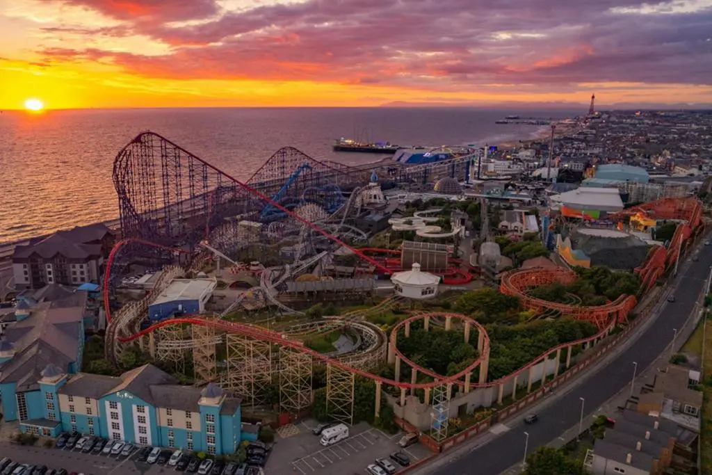 The Big Blue Hotel - Blackpool Pleasure Beach