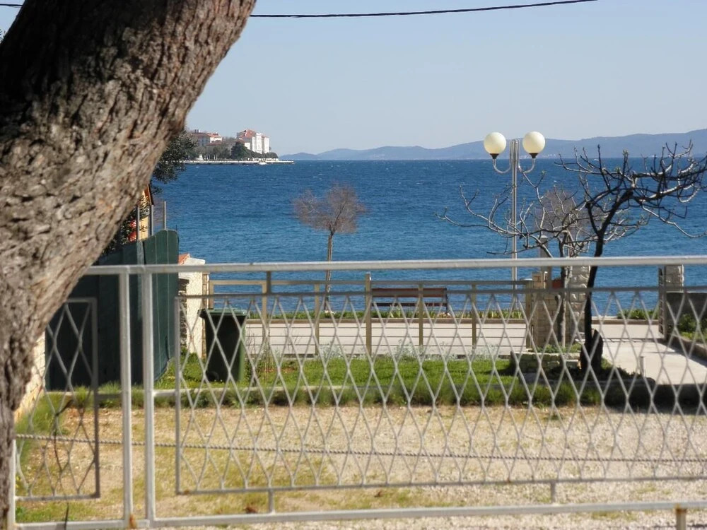 Anthony - 50m From the Beach & Parking - A3