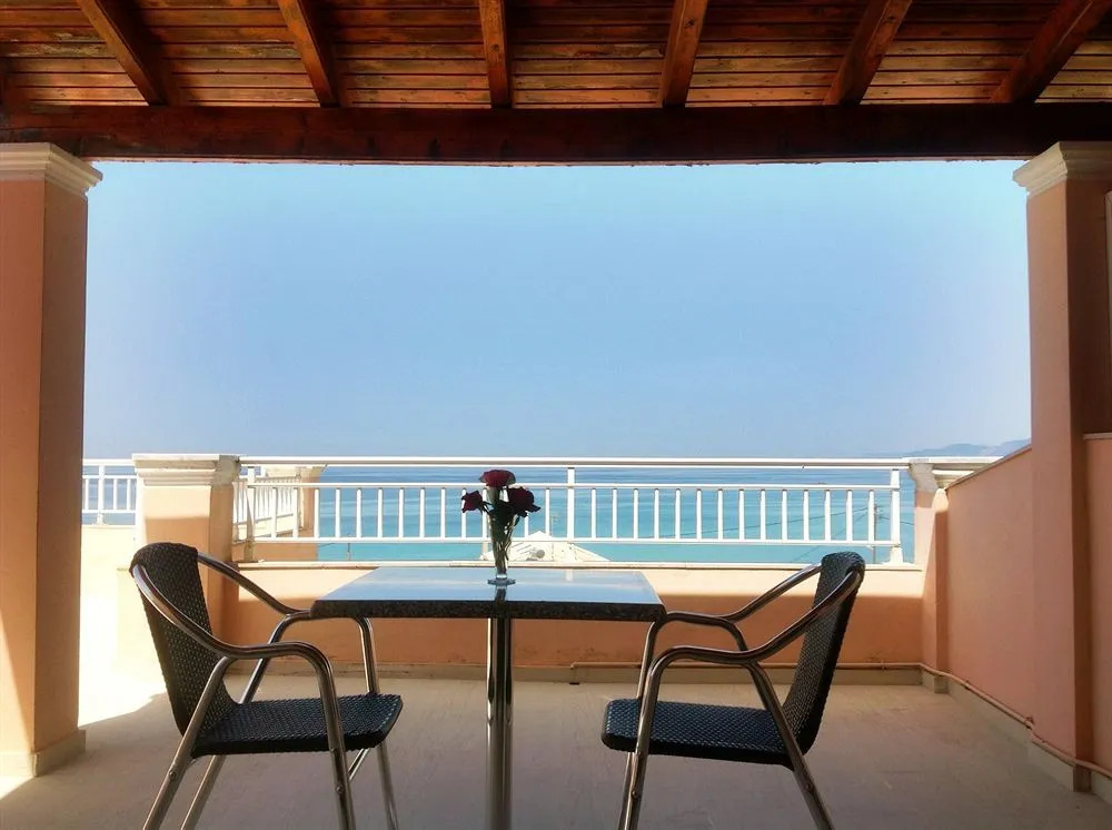 Paramonas Hotel