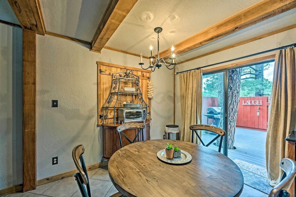 Ruidoso Cabin w/ Deck & Grill - Walk to Town!