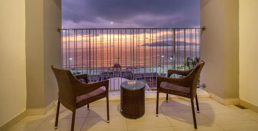 Panorama Beachfront Nha Trang by LYN Condotel