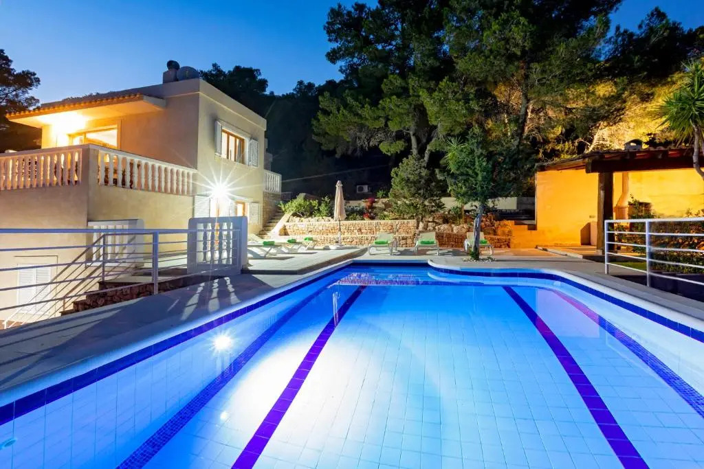 Villa in Ibiza Town, sleeps 6 - Can Damia