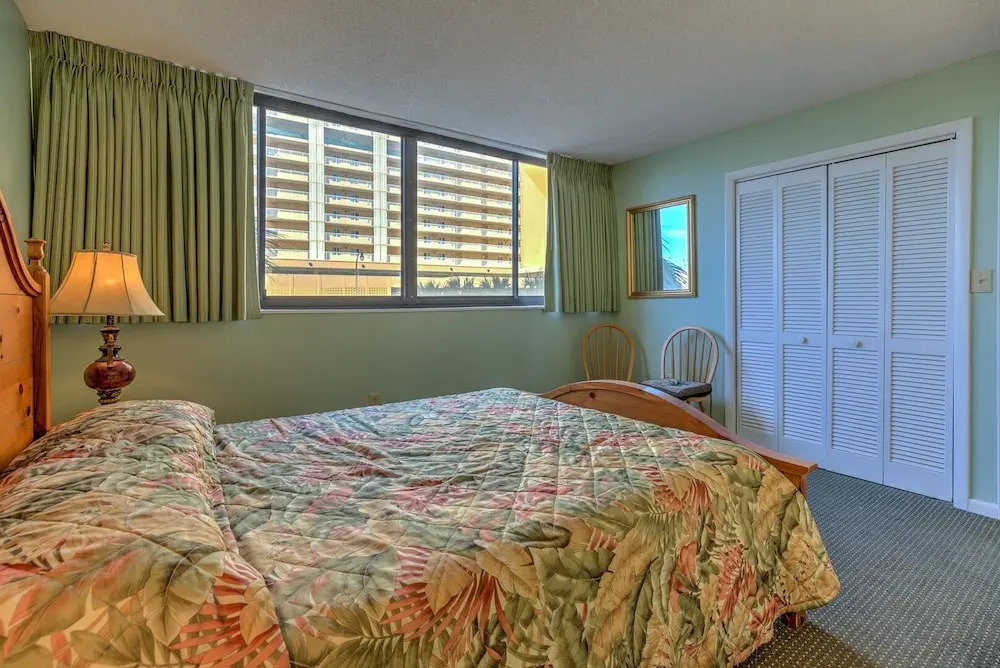 Sea Winds 101 3 Bedroom Condo