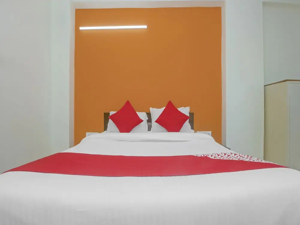 OYO 22772 Hotel Vasantdashmi (purva)
