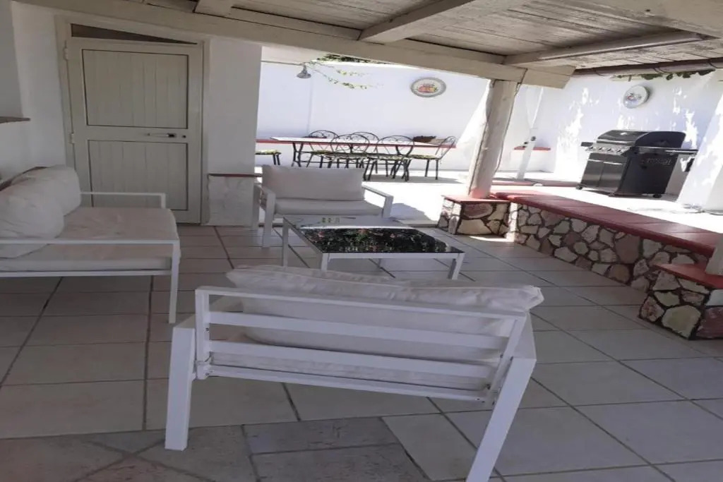 Villa Briguglio Front Beach