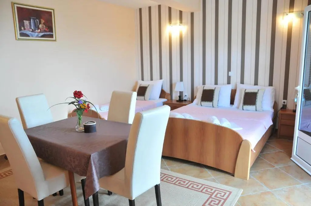 Apartments Nikić