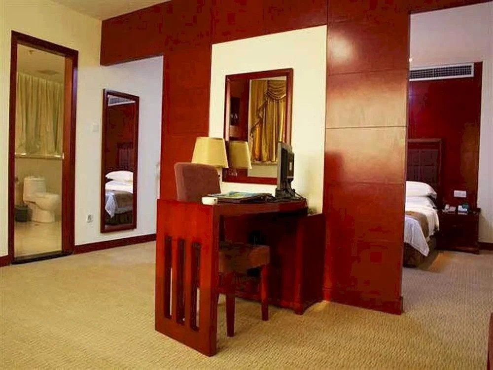 Jiujiang Chengtou Hotel