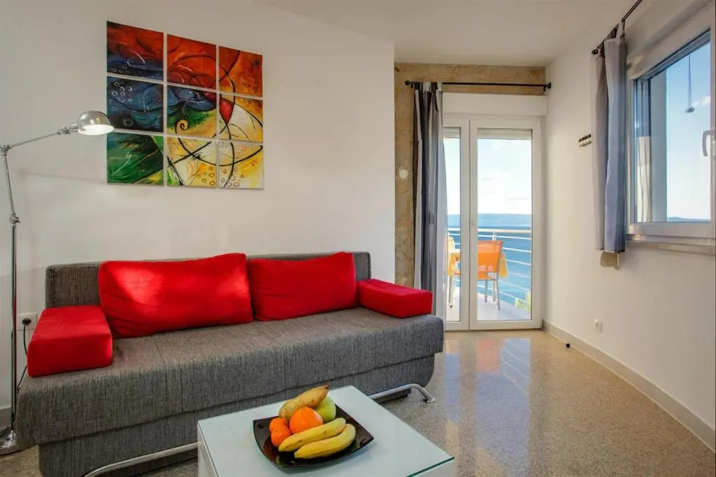 Ark Beach Apartments