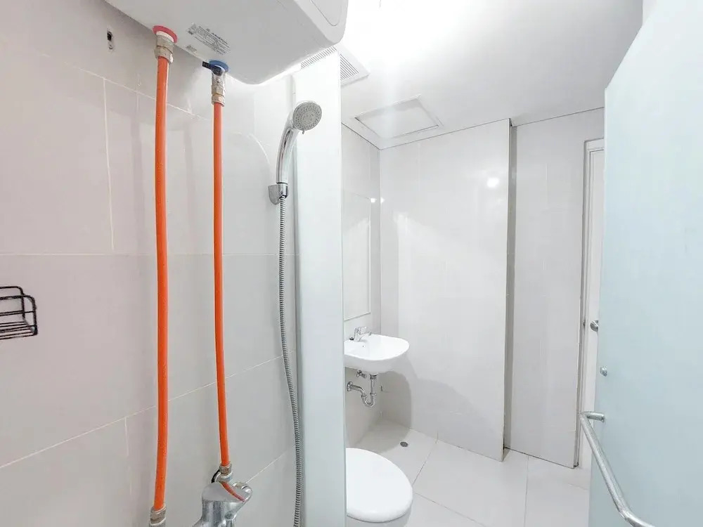Homey And Compact 2Br Podomoro City Deli Medan Apartment