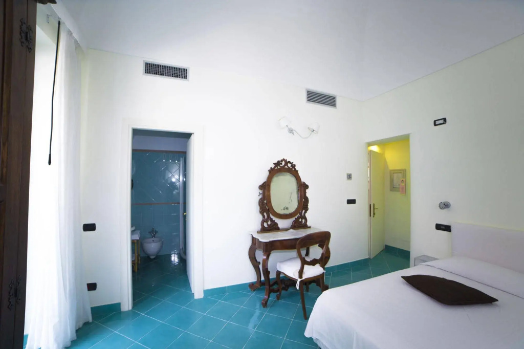 Villa Lara Hotel