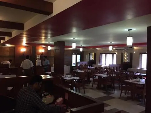 Mascot Paradise City Hotel