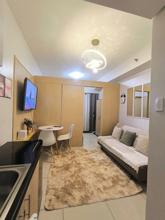A & K Vibes Modern Quezon City Stay