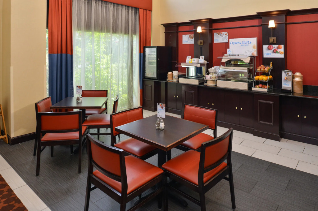 Holiday Inn Express & Suites Austin SW - Sunset Valley by IHG