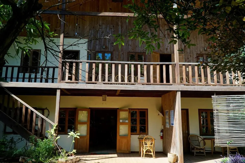 Thitaw Lay House B & B
