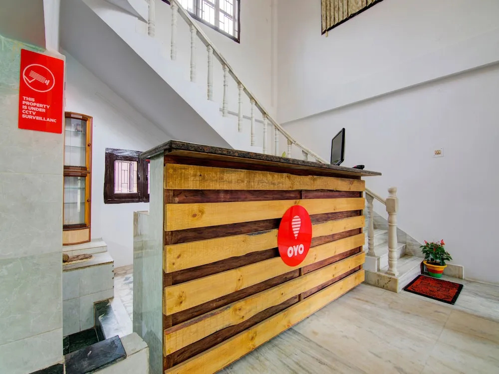 OYO 13542 Urban House