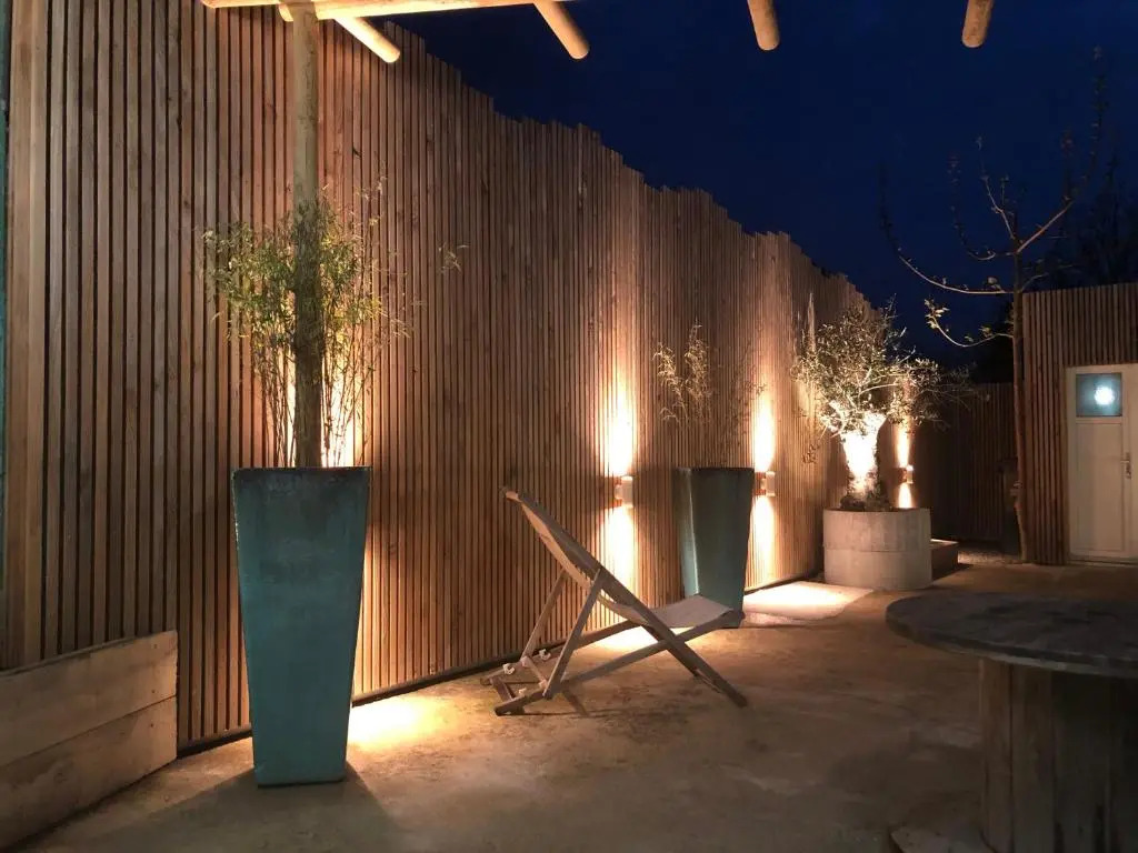 DU MANN petite maison jardin à 100m du port de Vannes avec PARKING