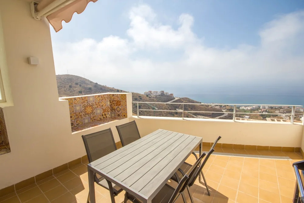 Sea Views Holiday House with Pool Torrox Canovas