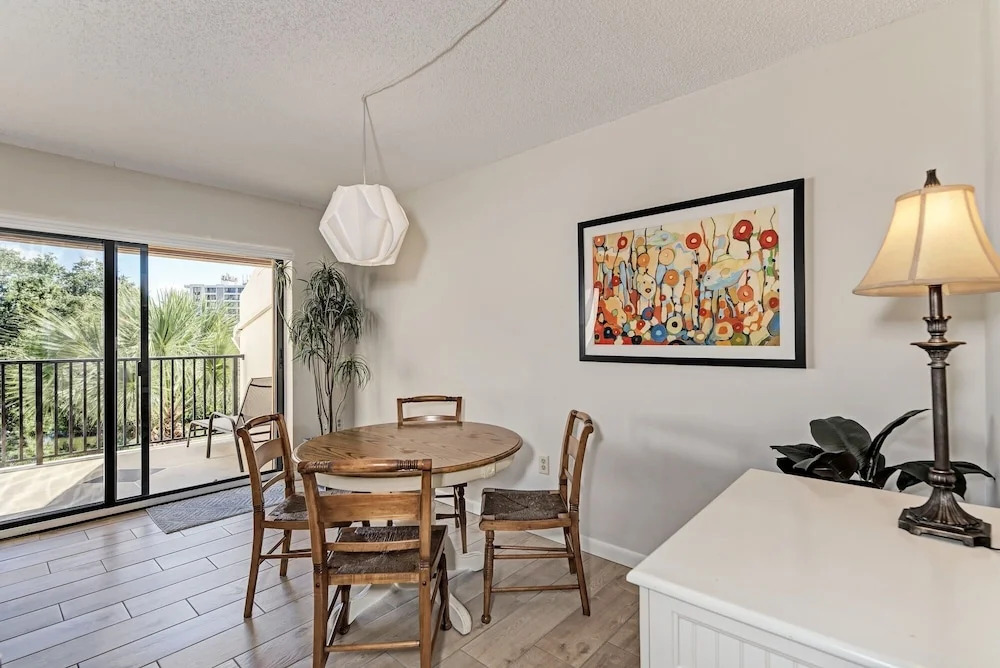 Midnight Cove Ii 831f - Beautiful Vacation Rental! 2 Bedroom Condo
