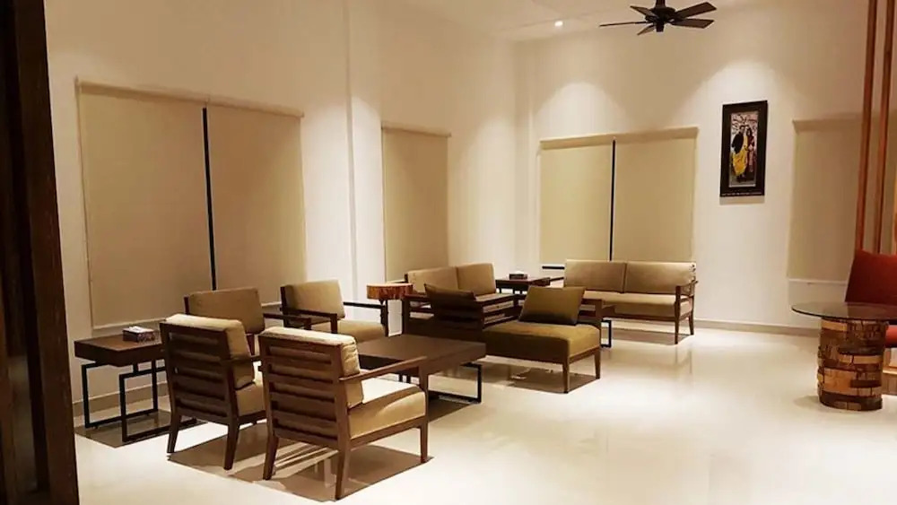 Khuru Resort