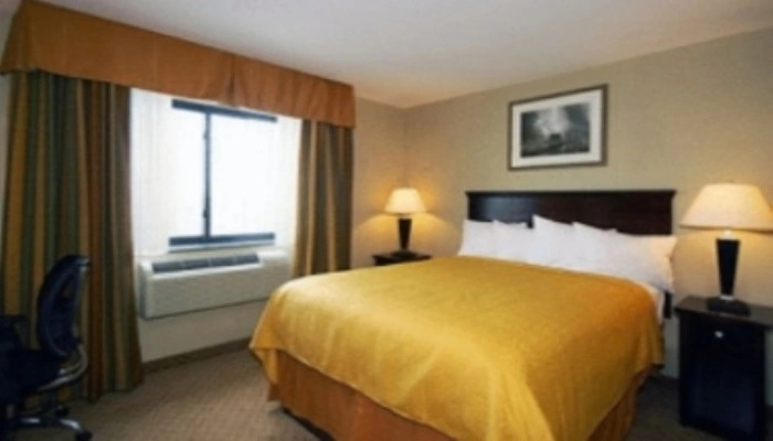 Quality Inn Jamaica AirTrain