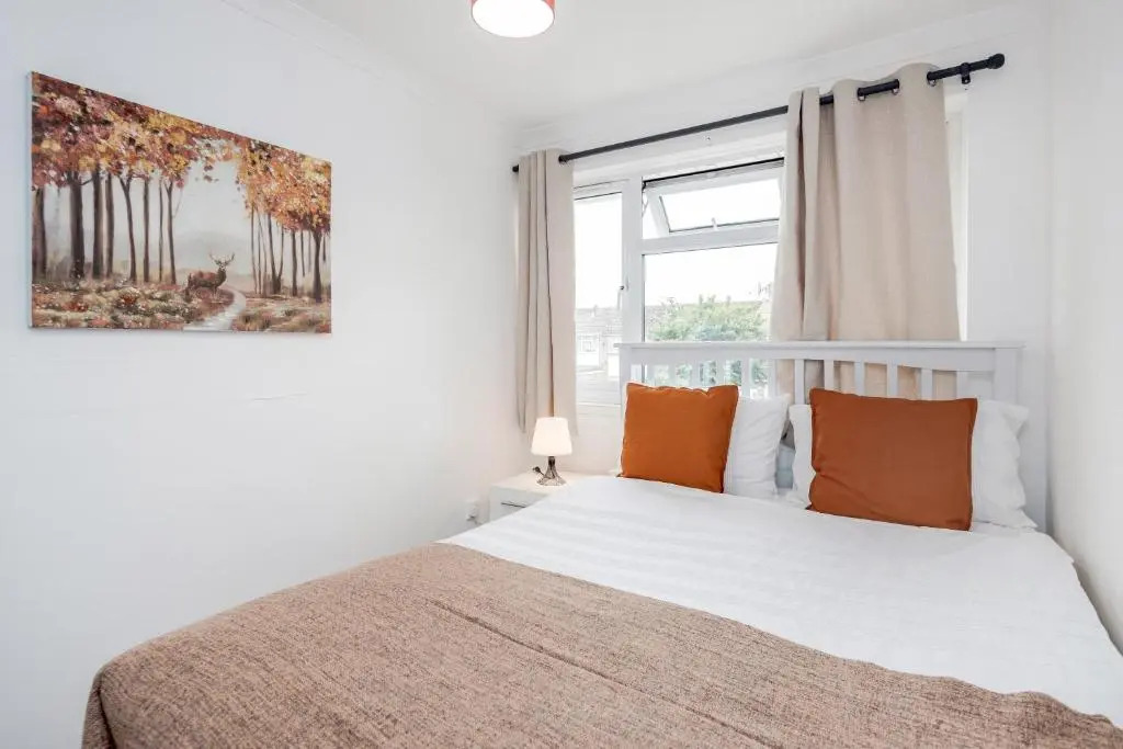 Tms Lovely 3 Bed House-tilbury-free Parking