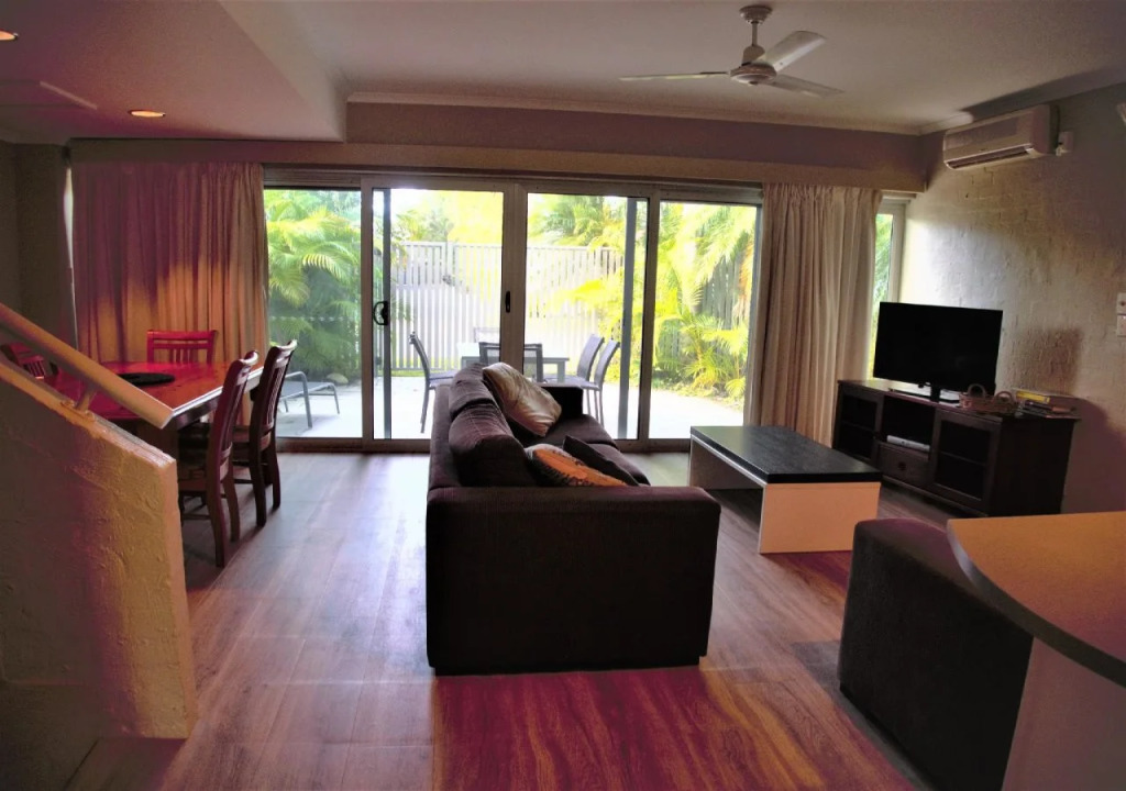 Le Court Villas