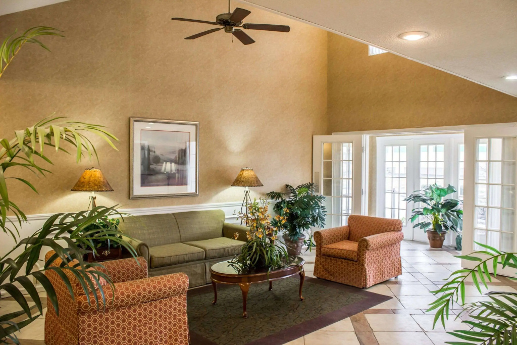 Econo Lodge Greenville near University