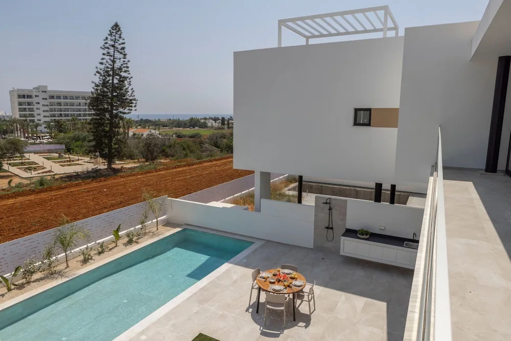 Protaras Aqua Pearl Villa 3