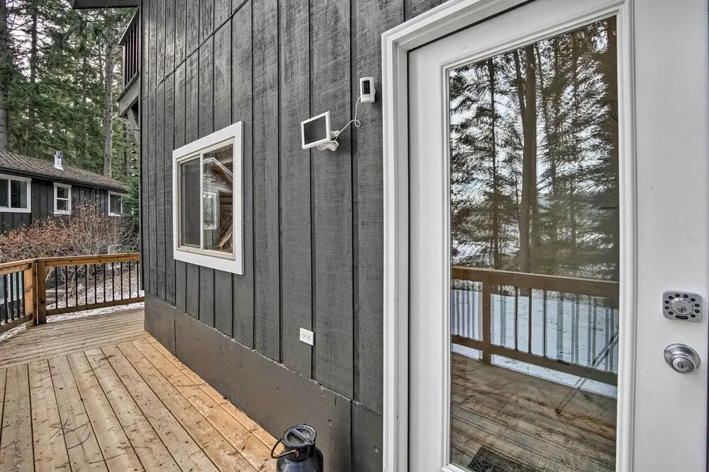 Modern Cabin - 2 Mi to Speelyi Beach!