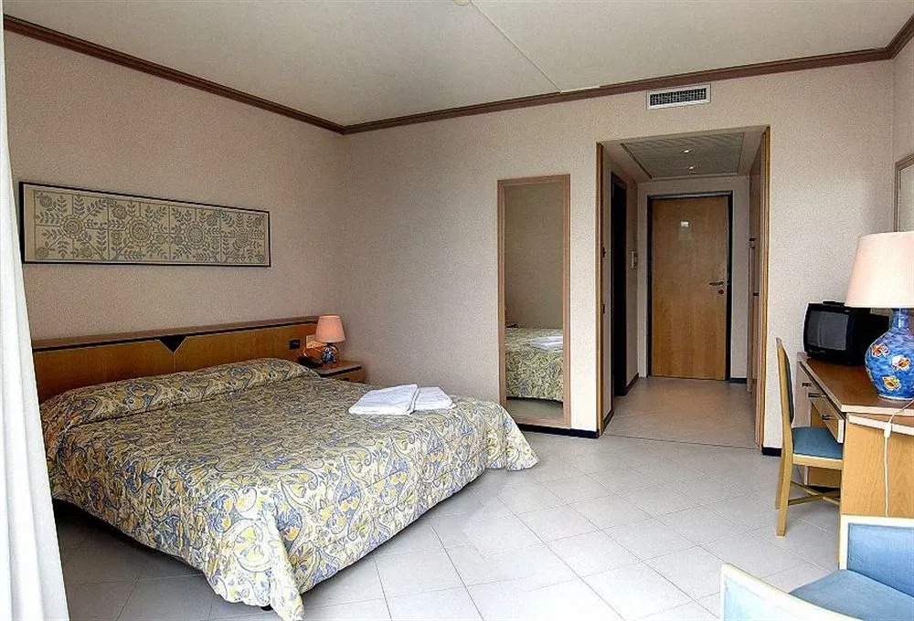 Hotel Club Solunto Mare