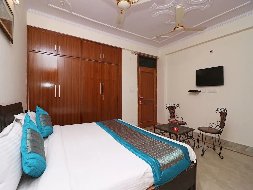 OYO 10361 Hotel Stay @ 23