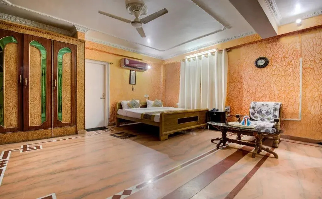 A S Palace By OYO Rooms