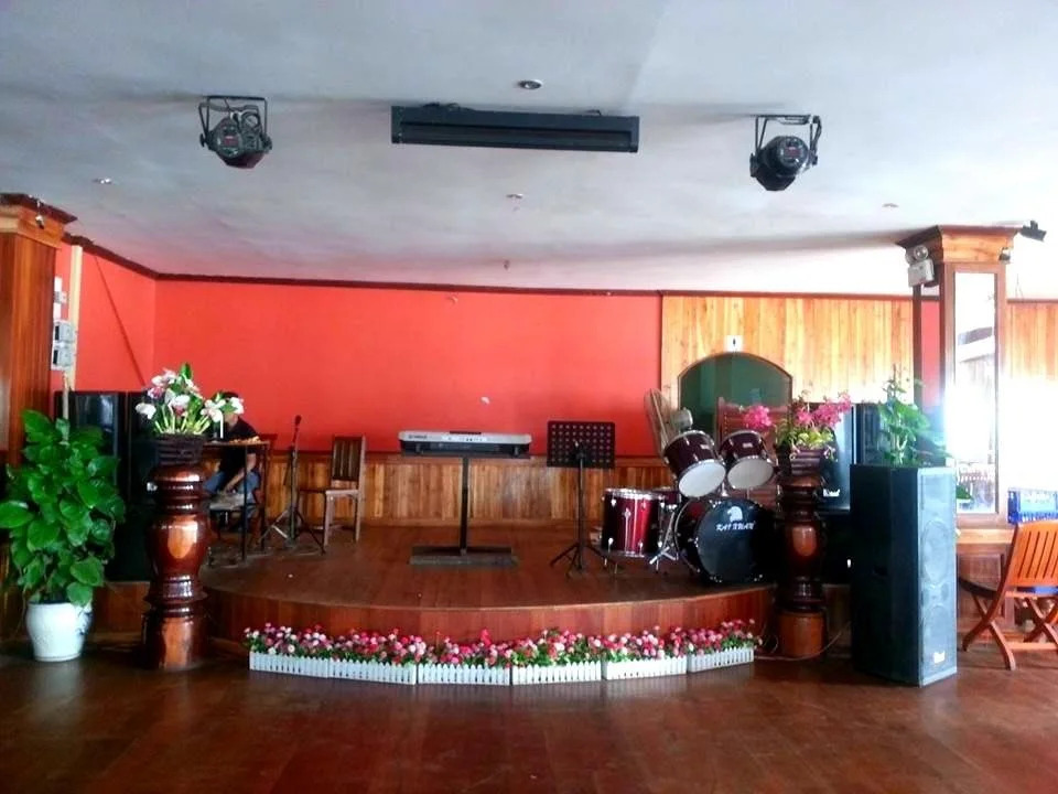 Mekong Breeze Hotel