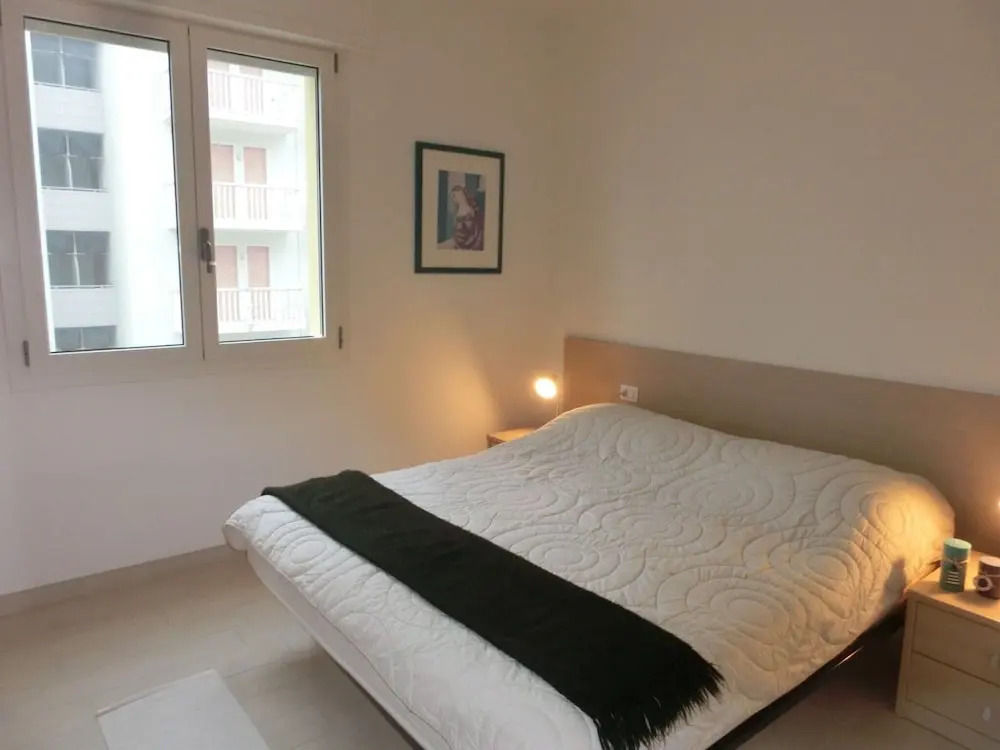 Lovely Flat Close to the Beach-beahost