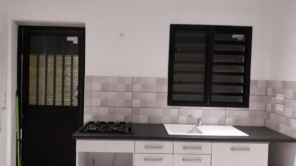 House with 2 Bedrooms in Saint Pierre , with Enclosed Garden And Wifi - 5 Km From the Beach