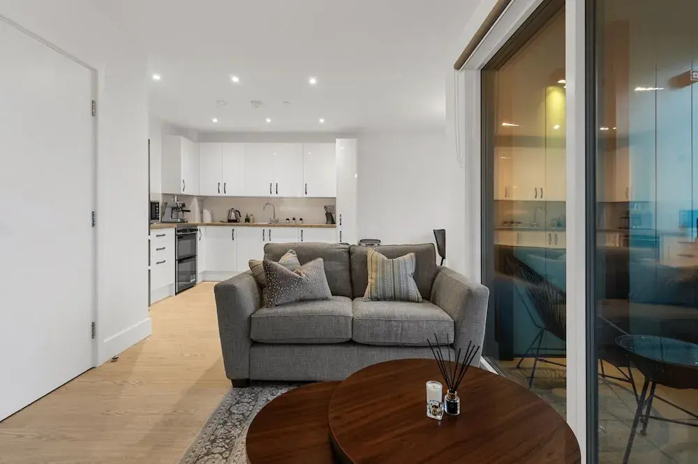 London - 1 Bed Apartment - Sleeps 2 - Long Stays