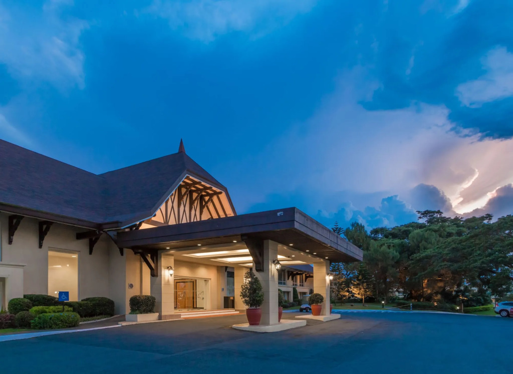 Taal Vista Hotel